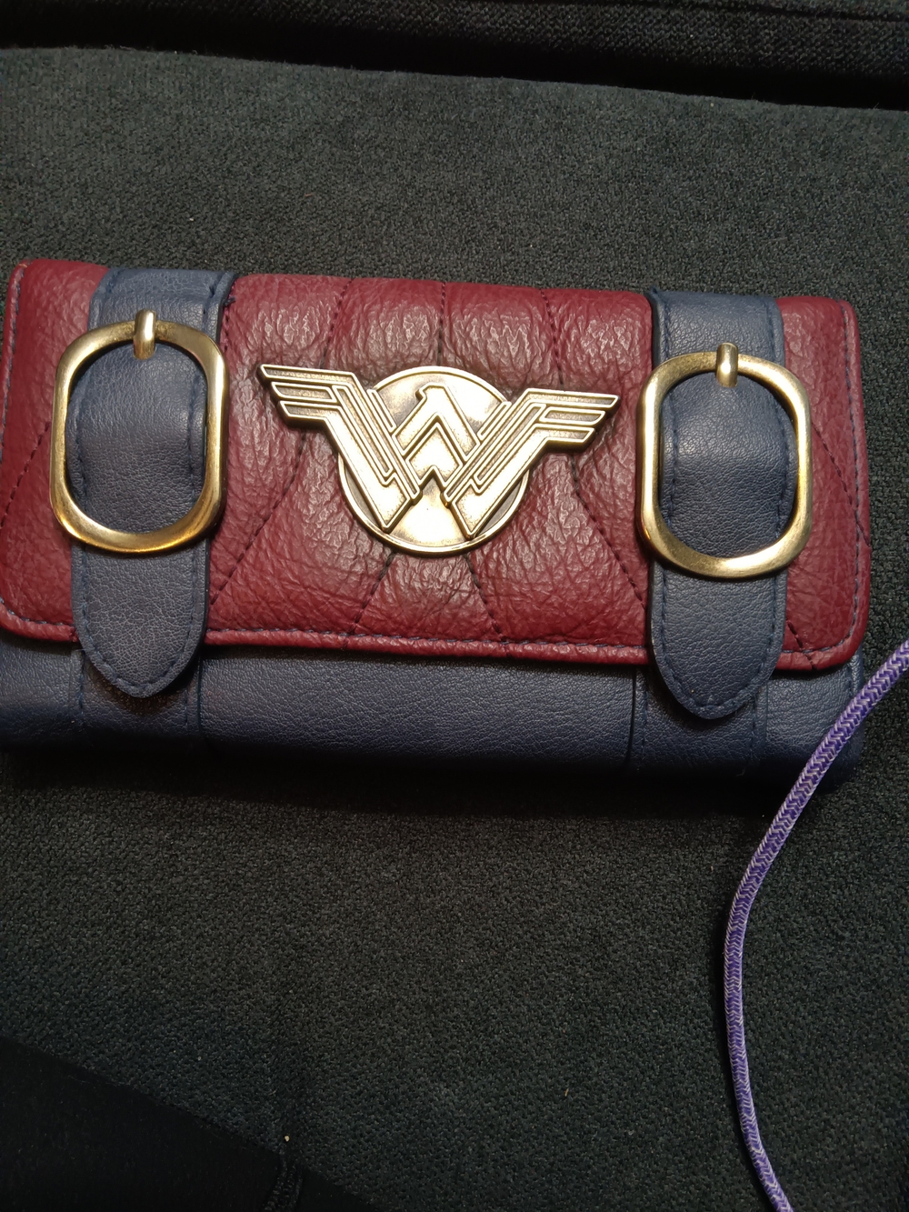 Tricolor Leather Wallet with Gold Emblem - Red & Navy